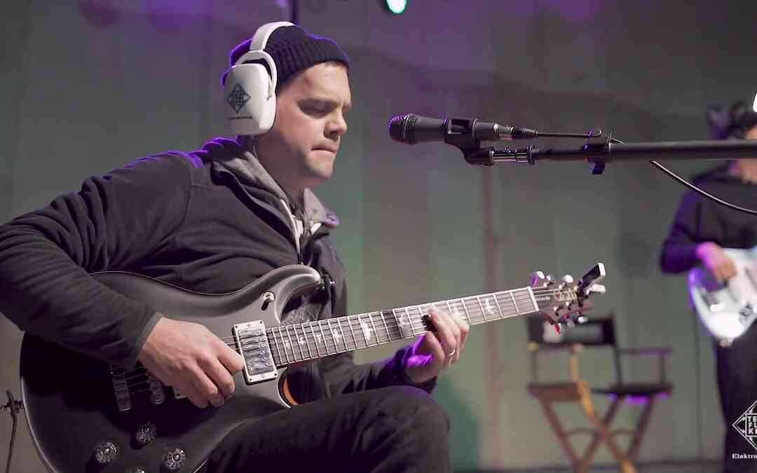 Umphrey’s McGee – “Crucial Taunt” (TELEFUNKEN Live From The Lab)